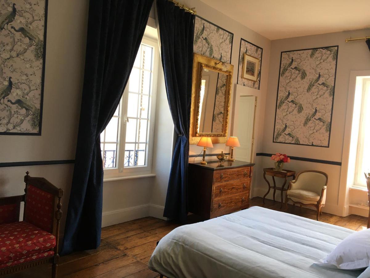 Chateau De La Chabroulie Bed & Breakfast Isle Bagian luar foto