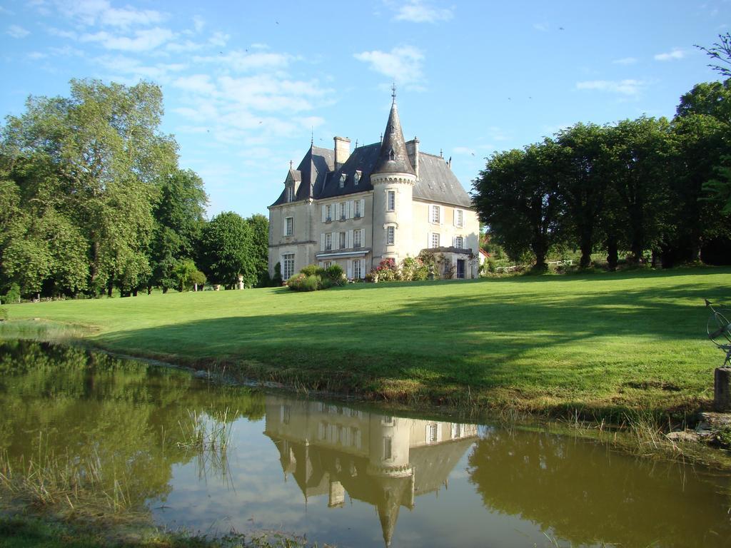 Chateau De La Chabroulie Bed & Breakfast Isle Bagian luar foto