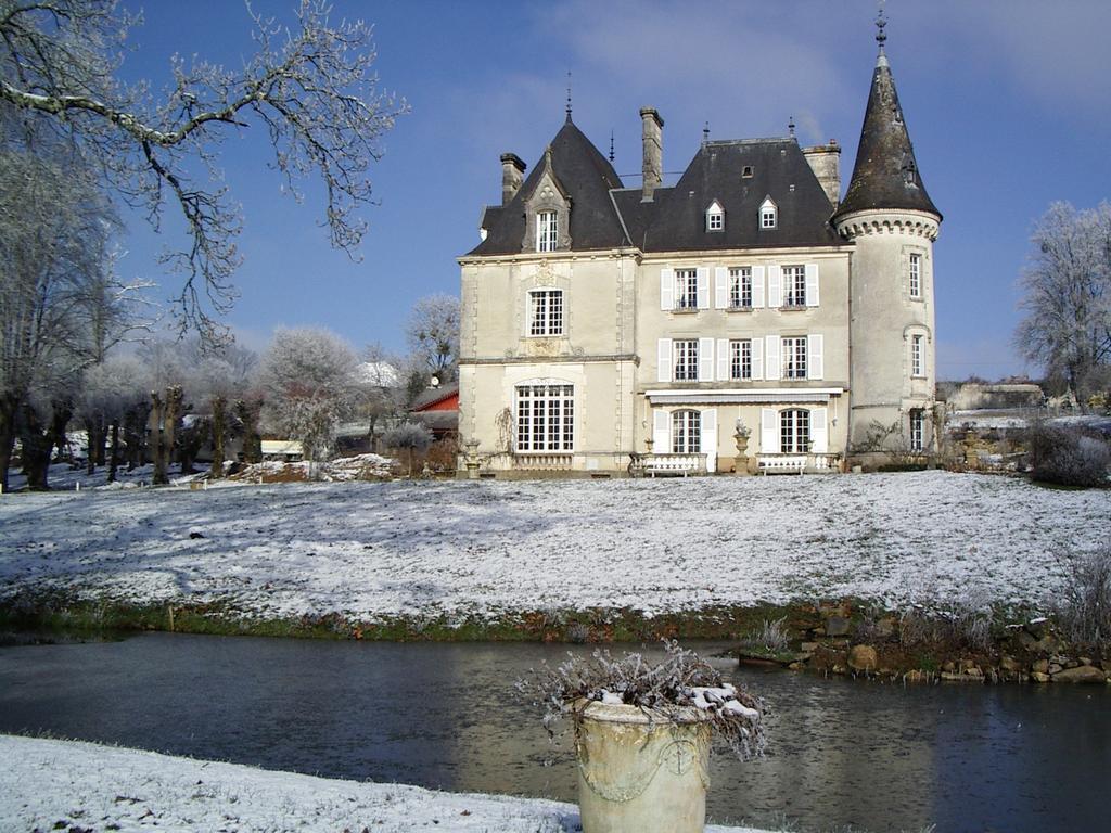 Chateau De La Chabroulie Bed & Breakfast Isle Bagian luar foto